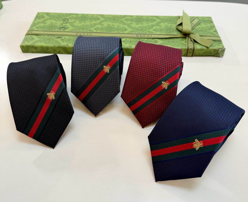 Gucci Tie hm44